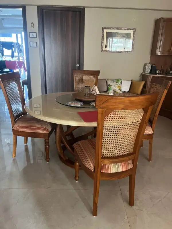 4 Seater Dining table